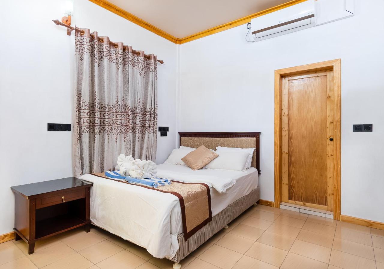 Thundee Inn Ukulhas Buitenkant foto